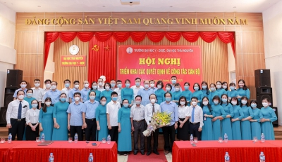 Trường Đại học Y - Dược, Đại học Thái Nguyên: Hội nghị triển khai các Quyết định về công tác Cán bộ